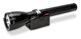 Latarka Maglite ML150LR w stacji ładującej